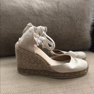 Catañer wedge heel white lace